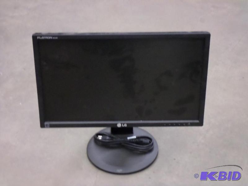 lot 28 image: LG Flatron W2246 Monitor, Works...