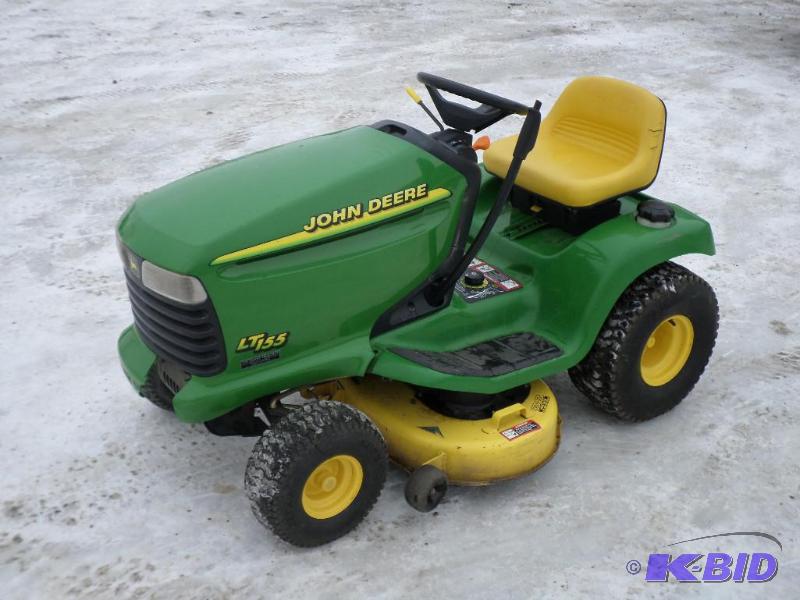 lot 3 image: John Deere LT155 Lawn Tractor, 15HP Engine, 3...
