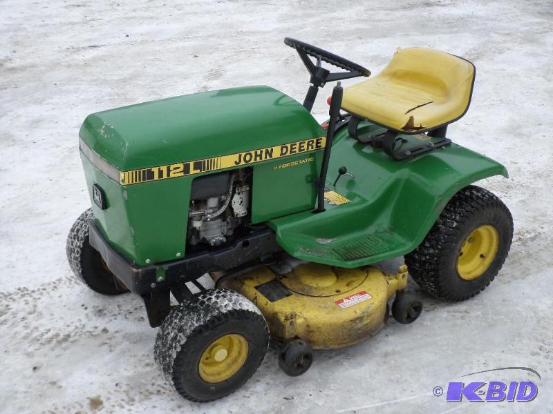 john deere 112l hydrostatic lawn tractor