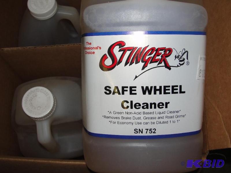 lot 25 image: Case of 4  -Safe &nbspWheel Cleaner...