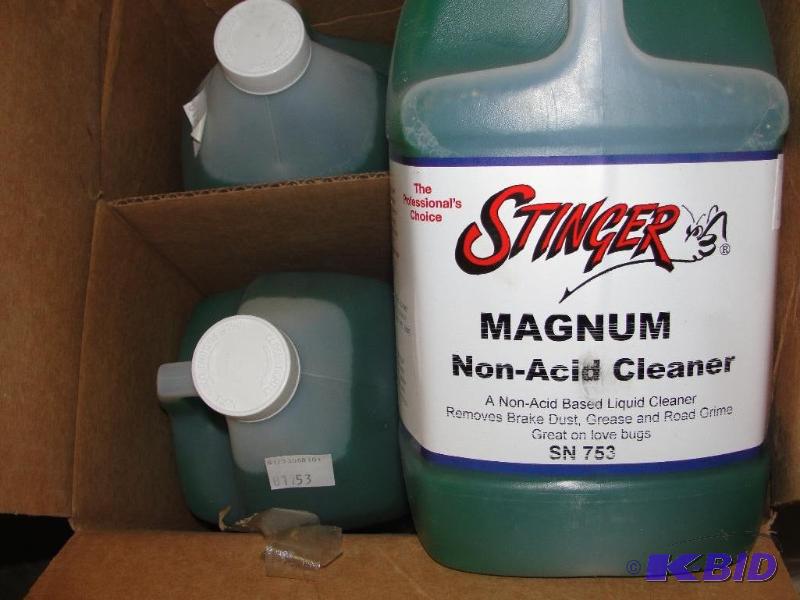 lot 44 image: Case of 4 gals. Non - Acid Cleaner...