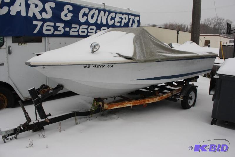 Speedboat wMercury 800 Motor & Trailer