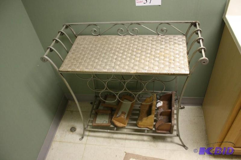 Table wOrnate Metal Sides & Wine Holding Loops