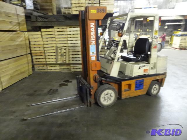 lot 1 image: Nissan 50 forklift. Propane. 2354 hours. Mode...