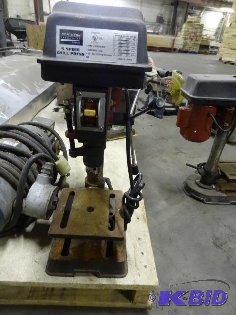 lot 10 image: Northern 5 speed drill press. 110 volt. 15573...