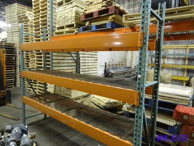 lot 31 image: Tear drop pallet rack. 24 x 96 uprights. Qty ...