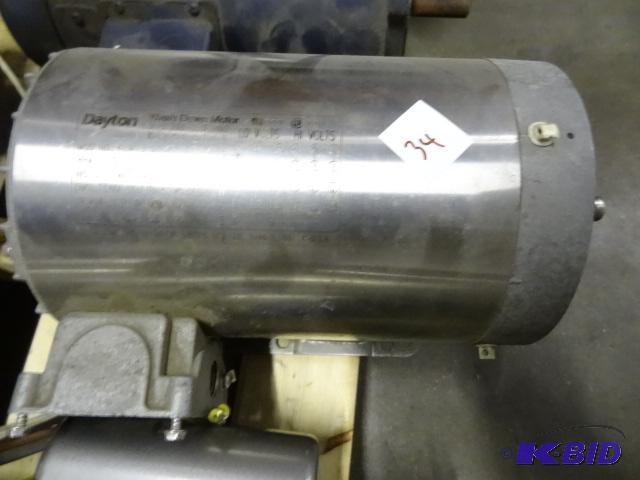 lot 34 image: Dayton wash down motor. 208-230-460 volt. 172...