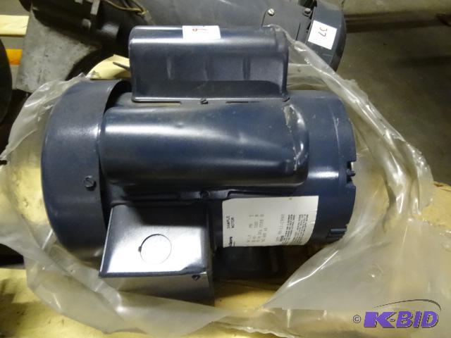lot 36 image: Franklin electric motor. 1.5 HP. 1725 RPM. 1 ...