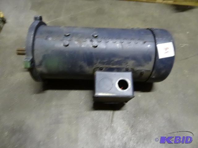 lot 38 image: Leeson electric motor. 90 volt. 1750 RPM. 34...