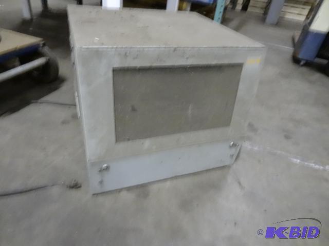 lot 59 image: Dust proof cabinet. For warehouse computer wo...
