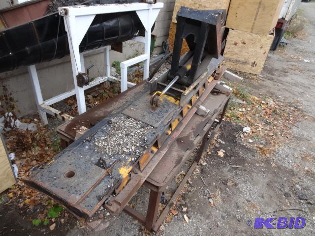 lot 6 image: Heavy Duty Bobcat Snow Plow blade. 12. Good ...