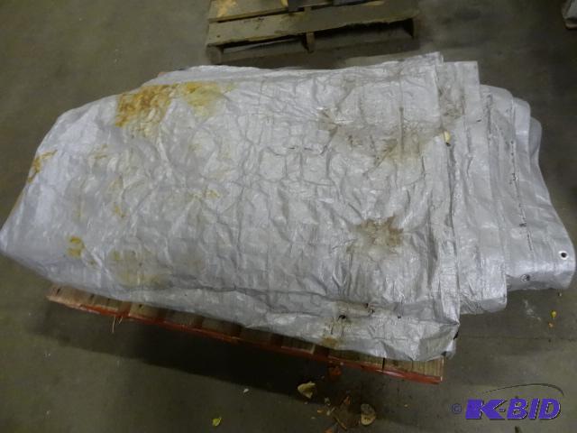 lot 86 image: Large grey tarp. Has some wear spots...
