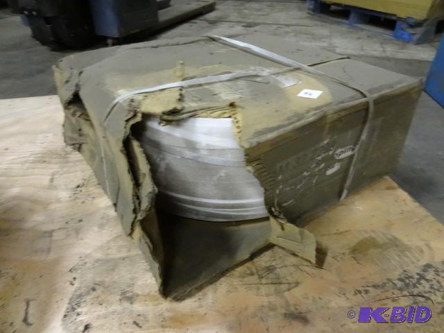 lot 94 image: Roll of poly strapping. 12...