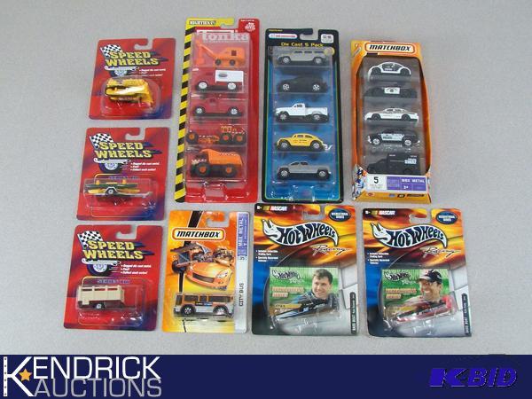 Lot of Carded 164 Scale Hot Wheels, Matchbox, and Tonka Die Cast Cars
