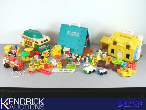 Huge Lot of Vintage Fisher Price Little People Toys