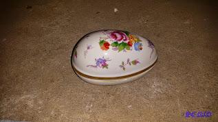 small egg jewelry box...