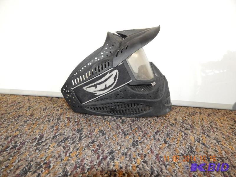 lot 11 image: Paint ball mask
