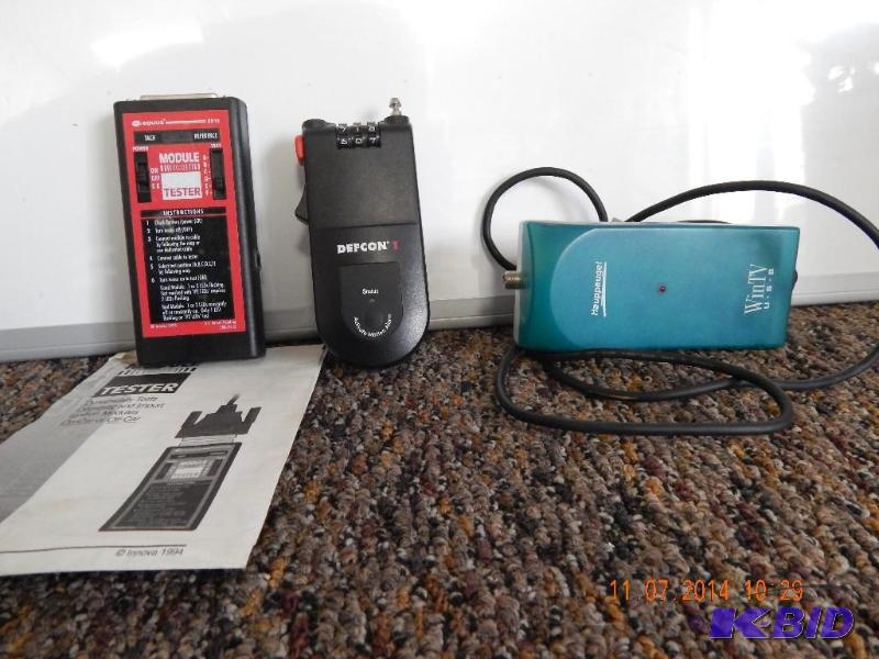 lot 17 image: Ignition tester and mics
