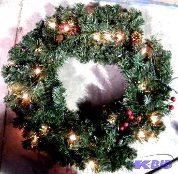 Prelit Lighted Wreath - 22&quot in diameter ...
