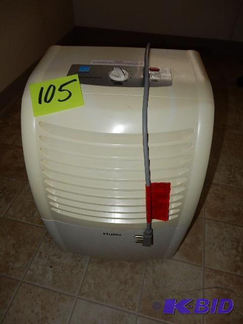 lot 105 image: Haire Dehumidifier.. Like new Tested and work...