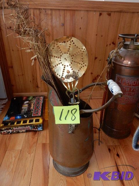 lot 118 image: Copper Scuttle Pot with Wood Handle.. ladel s...