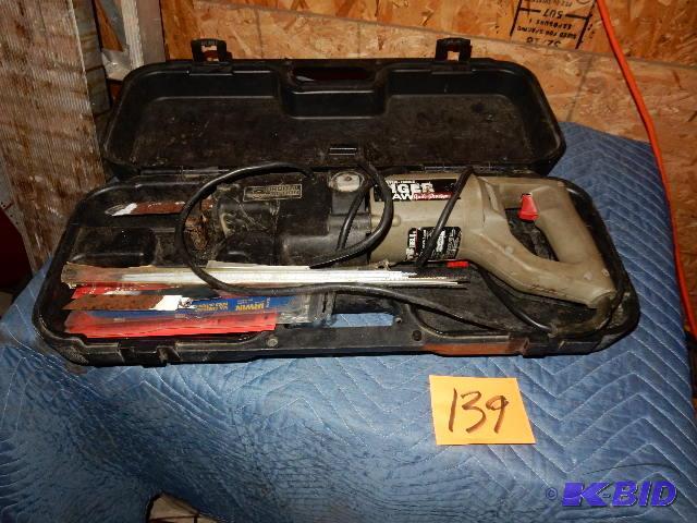 lot 139 image: Porter Cable Tiger Saw.. Tested and Works...