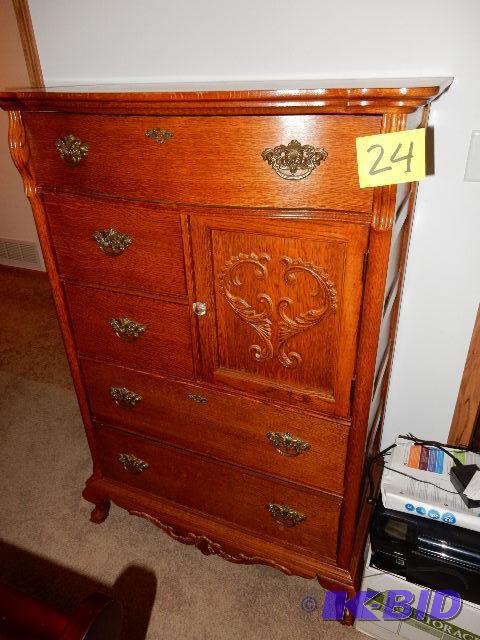 lot 24 image: Lexington Victorian Replica Oak High Boy dres...