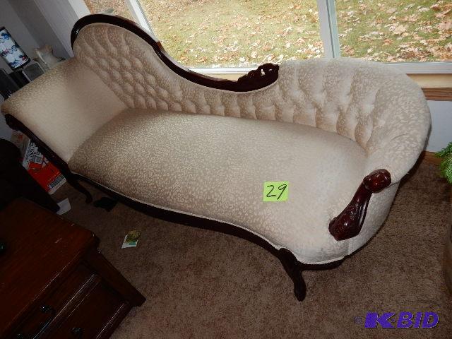 lot 29 image: Victorian Style Fainting Couch with Walnut ac...