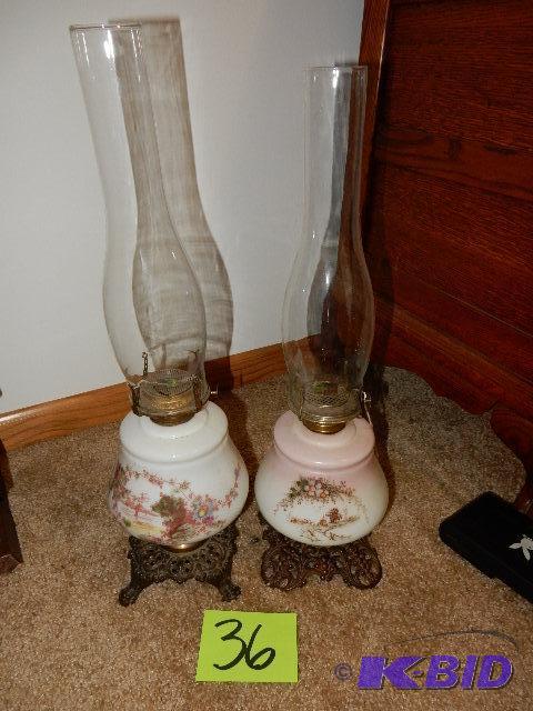 lot 36 image: 2 Kerosene lamps.. Brass Base and glass tanks...