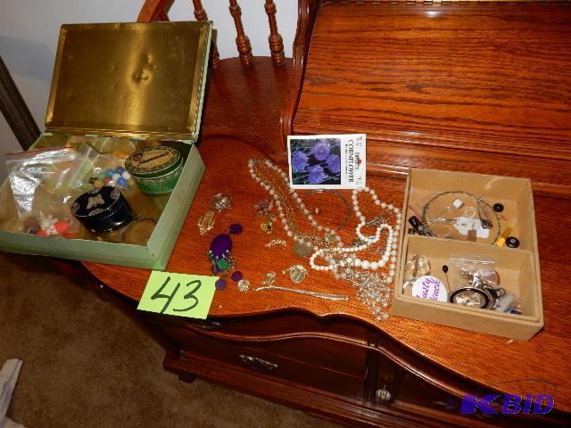 lot 43 image: Misc. Jewelry and storage box as pictured....