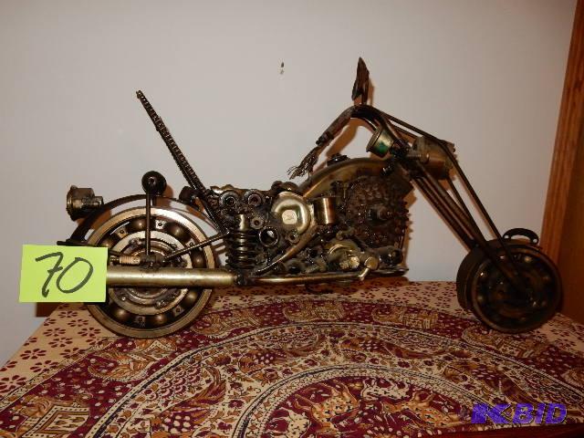 lot 70 image: HARLEY ART