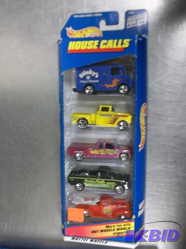 lot 117 image: 1998 Hot Wheels House Calls Gift Pack