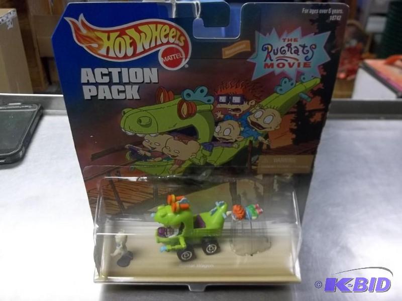 lot 126 image: 1998 Hot Wheels Toy StoryThe Rug Rats Movie Action Pack