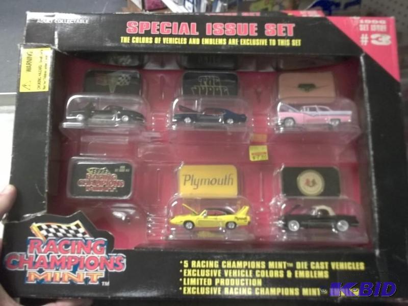 lot 149 image: 1996 Racing Champions Mint Edition Issue #3 Car Set
