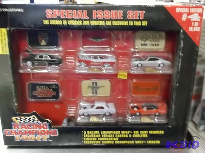 lot 150 image: 1996 Racing Champions Mint Edition Issue #4 Car Set