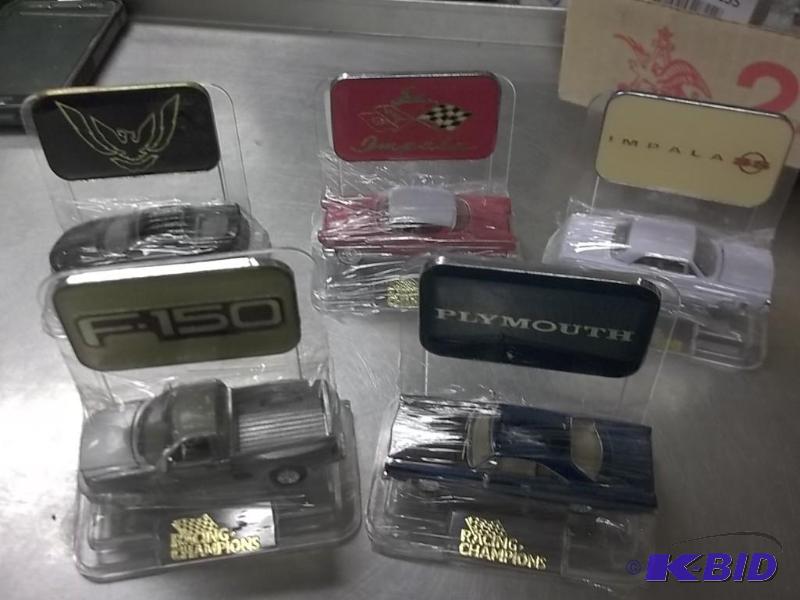 lot 156 image: Lot of 5 Racing Champions Mint Edition Loose Cars