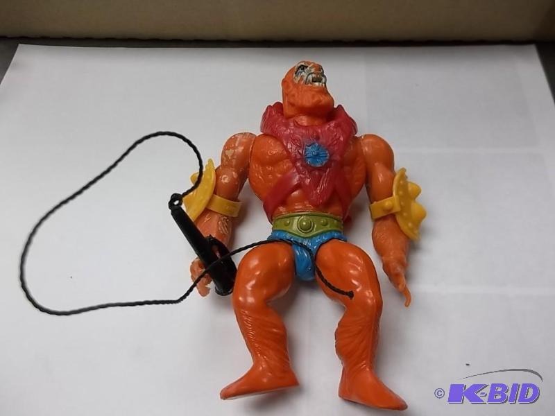 lot 24 image: Vintage Beastman He-Man Action Figure