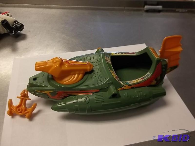 lot 36 image: Vintage 1981 Boat He-Man Action Vehicle