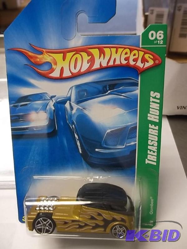lot 47 image: Hot Wheels Treasure Hunt MINT in plastic protector case