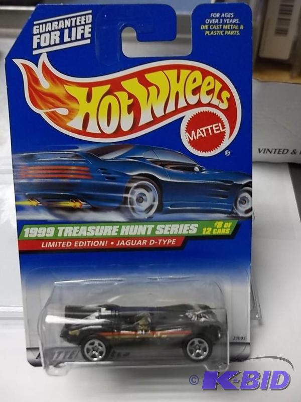 lot 51 image: Hot Wheels Treasure Hunt MINT in plastic protector case
