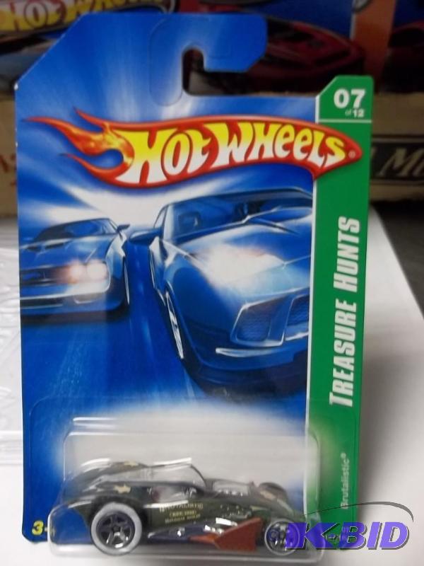 lot 54 image: Hot Wheels Treasure Hunt MINT in plastic protector case