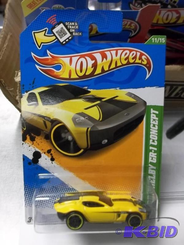 lot 62 image: Hot Wheels Treasure Hunt MINT in plastic protector case