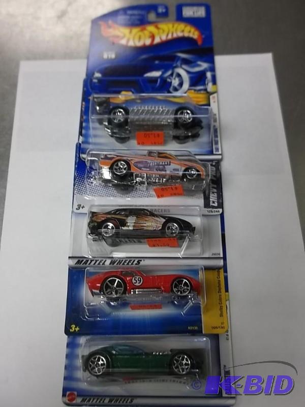 lot 84 image: Lot of 5 Hot Wheels