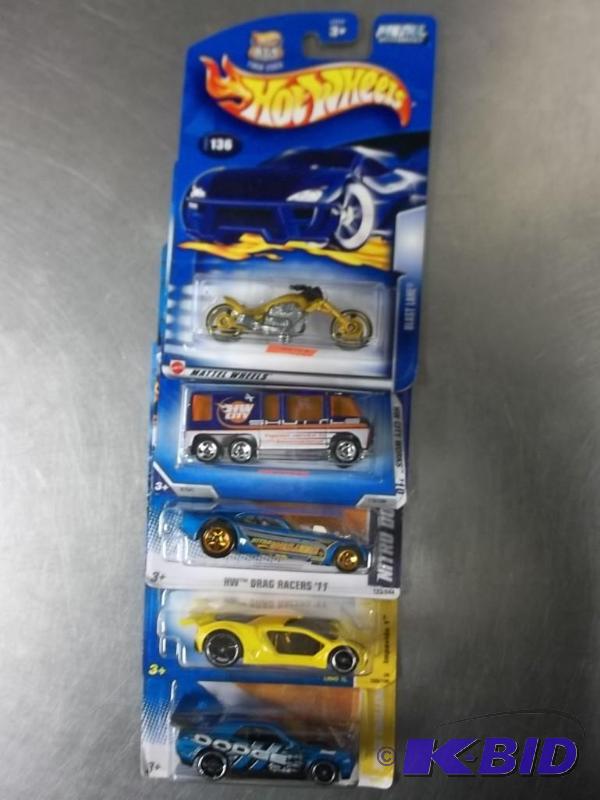lot 88 image: Lot of 5 Hot Wheels