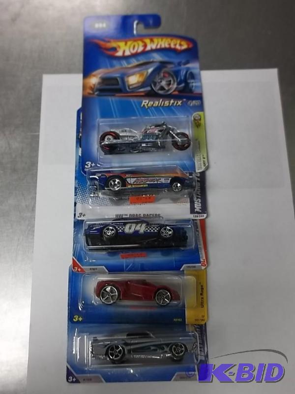 lot 91 image: Lot of 5 Hot Wheels