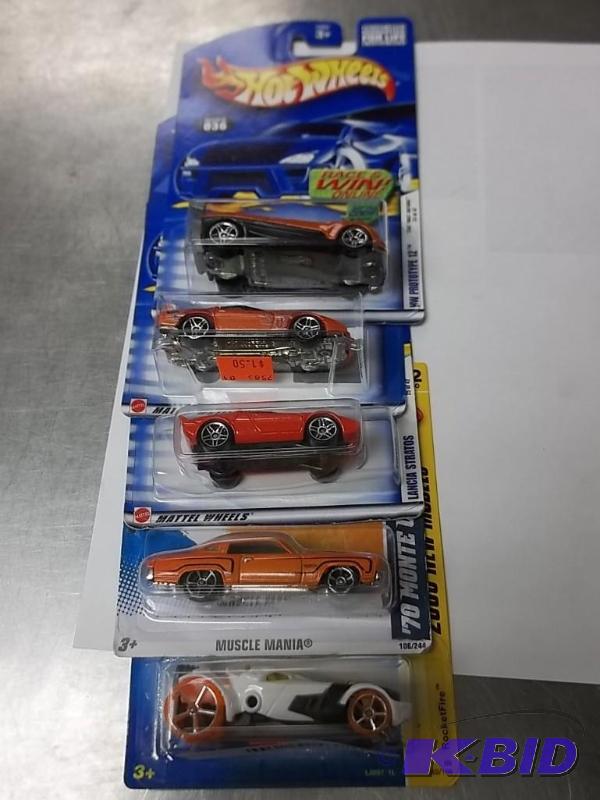 lot 93 image: Lot of 5 Hot Wheels