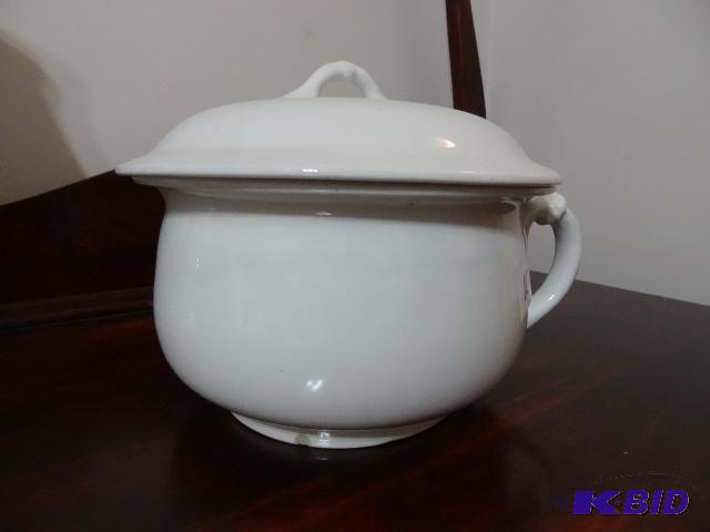 White Iron Stone Chamber Pot with Lid...