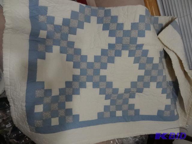 Blue and White Quilt Old. Hand Stiched. 63 x ...