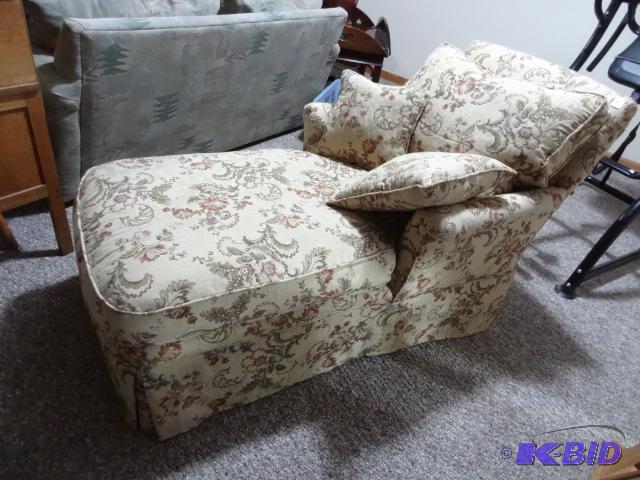 Slipper Chaise with Floral Pattern. Back Pill...