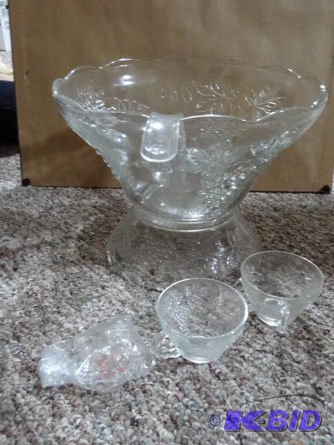 Vintage Punch bowl Set. Designed by Anchor Ho...